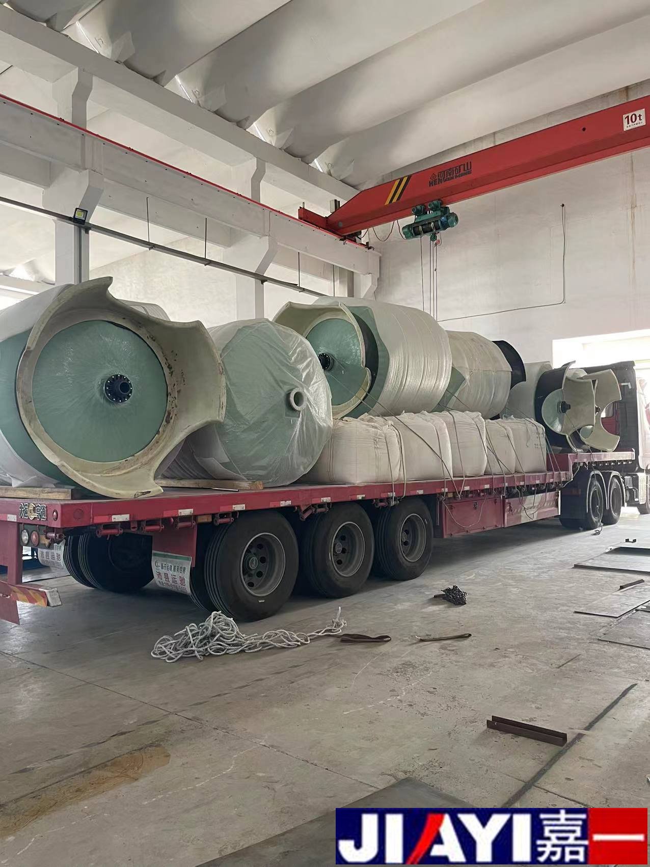6套玻璃钢罐石英砂过滤器已全部装车，发货浙江衢州！